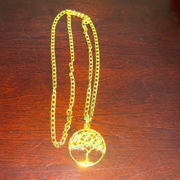 18K Gold Life Tree Pendant Chain Necklace - Picture 4 of 5